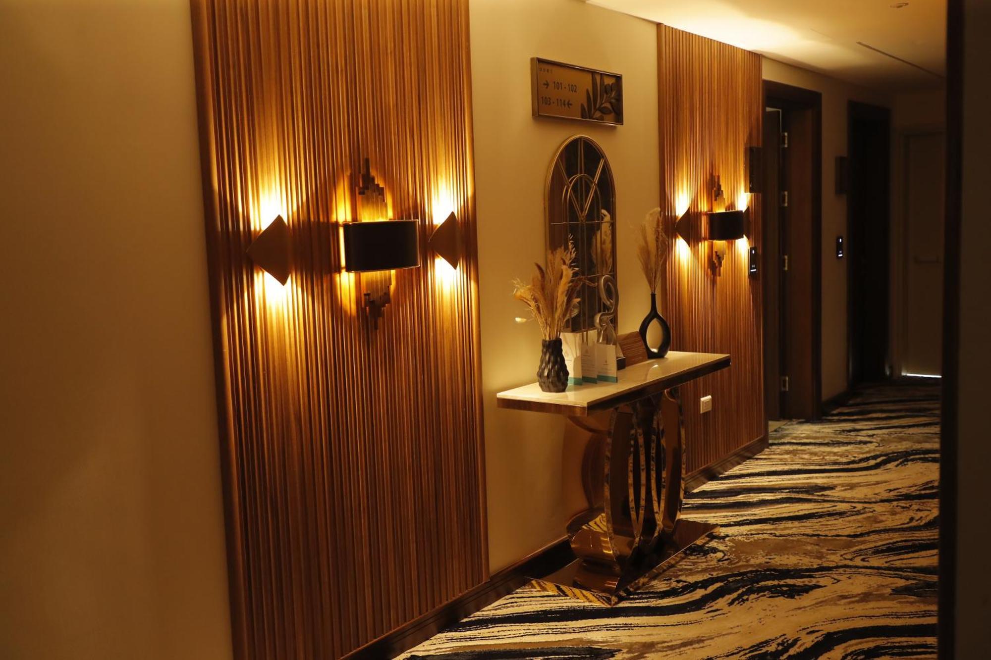 Soho Midtown Hotel Ash Shumaysani Ngoại thất bức ảnh