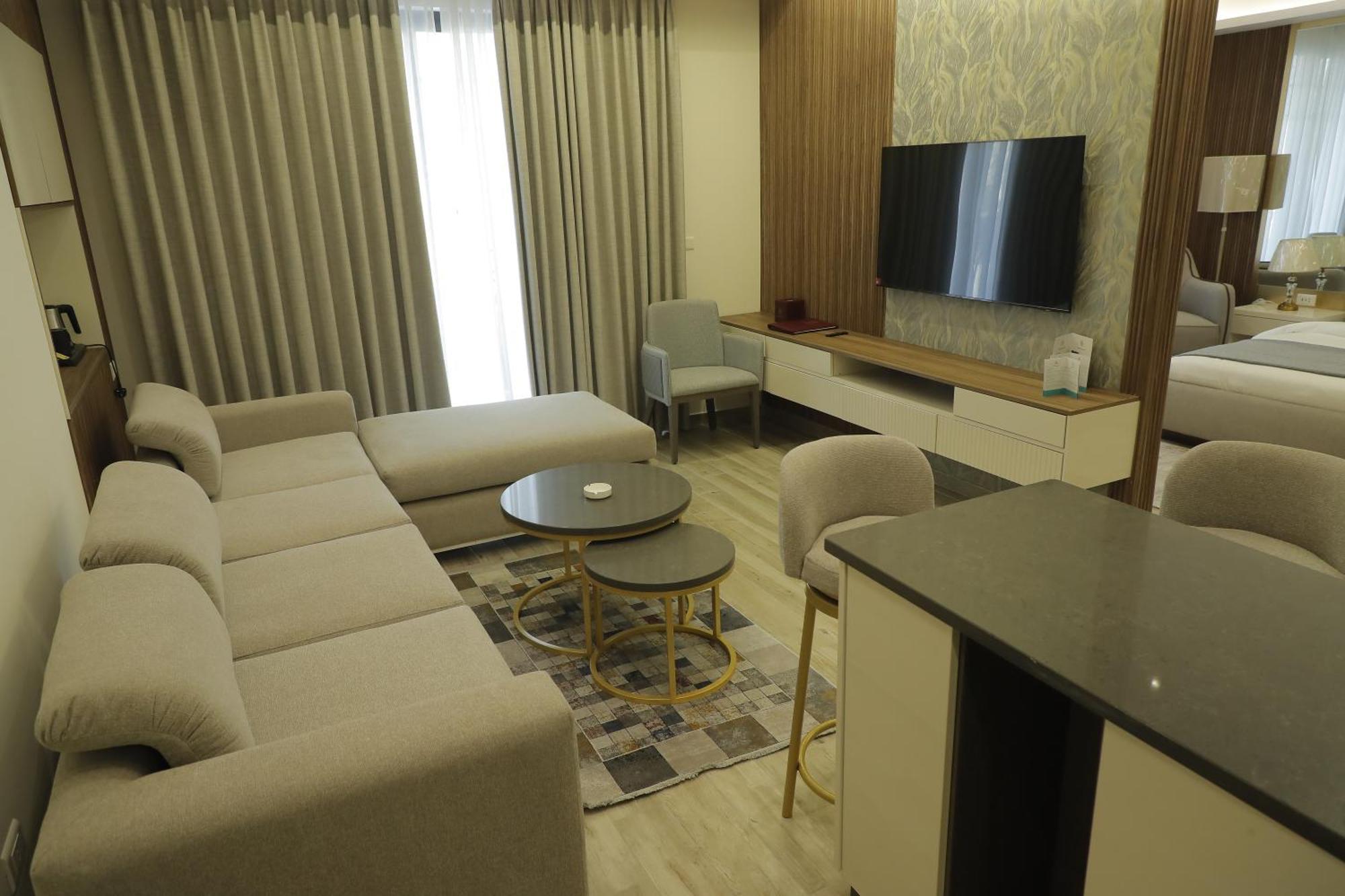Soho Midtown Hotel Ash Shumaysani Ngoại thất bức ảnh